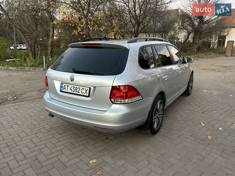 Универсал Volkswagen Golf 2011 в Ивано-Франковске
