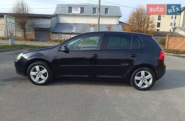 Хэтчбек Volkswagen Golf 2008 в Ровно