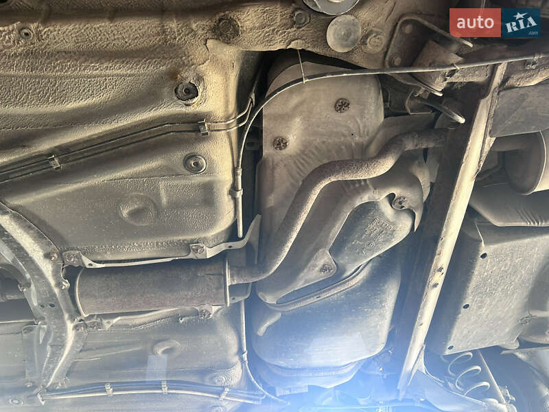 Хэтчбек Volkswagen Golf 2002 в Киеве