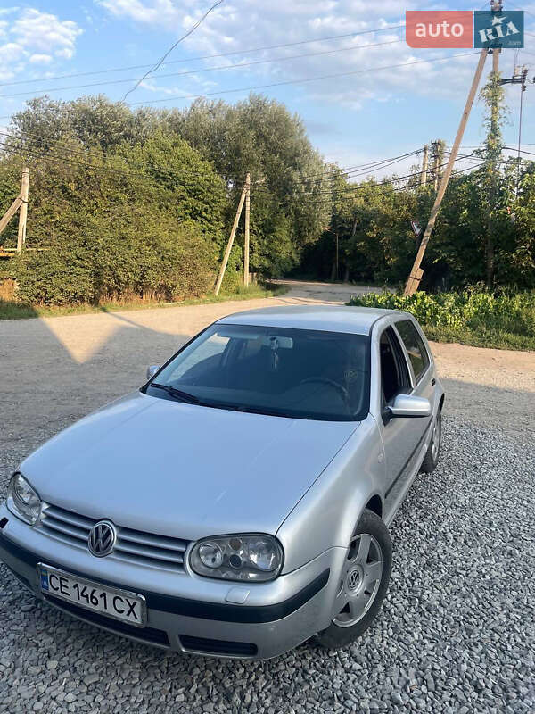 Volkswagen Golf 2003