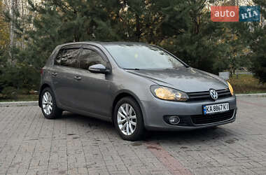 Хэтчбек Volkswagen Golf 2012 в Киеве