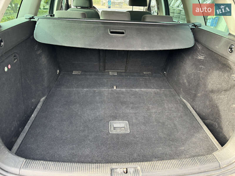 Універсал Volkswagen Golf 2009 в Старокостянтинові