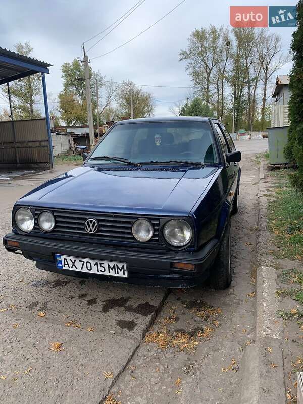 Хэтчбек Volkswagen Golf 1984 в Золочеве