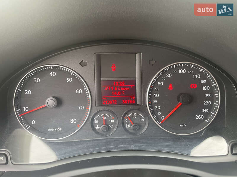 Хэтчбек Volkswagen Golf 2008 в Локачах