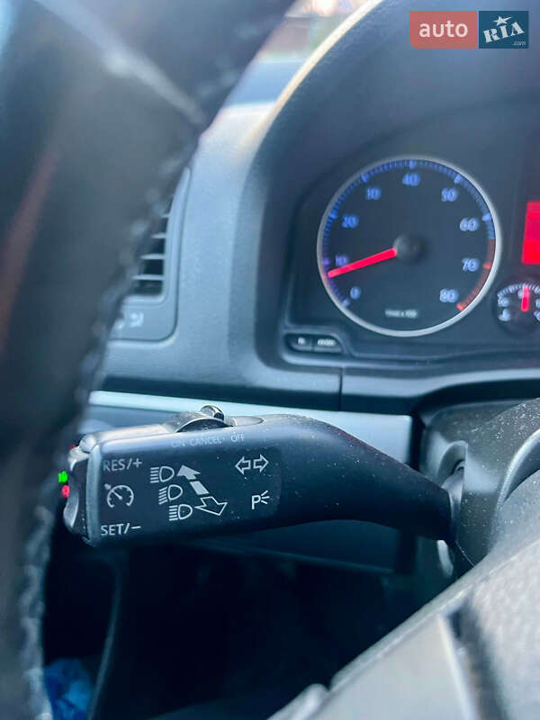 Хетчбек Volkswagen Golf 2007 в Чернівцях