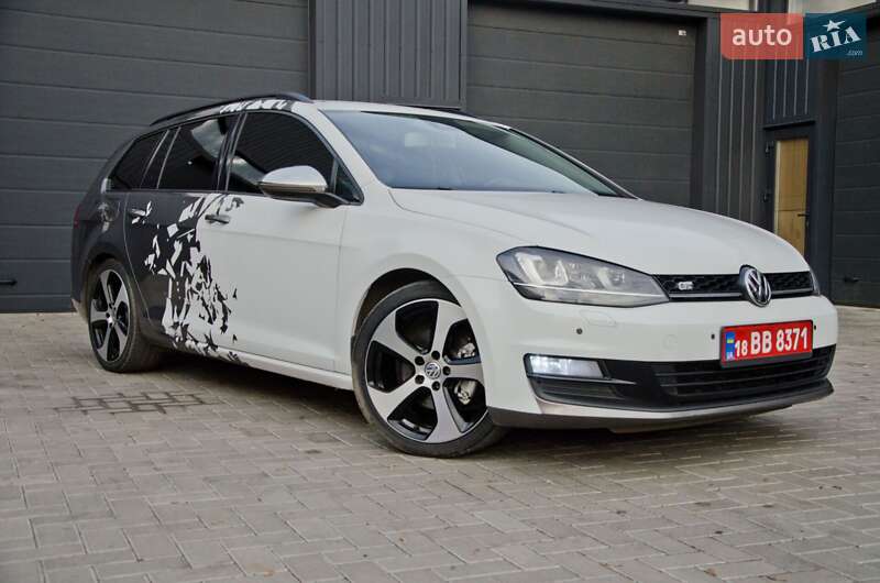 Універсал Volkswagen Golf 2015 в Сарнах