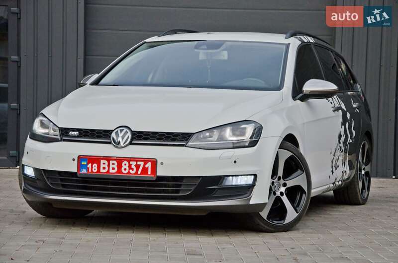 Універсал Volkswagen Golf 2015 в Сарнах