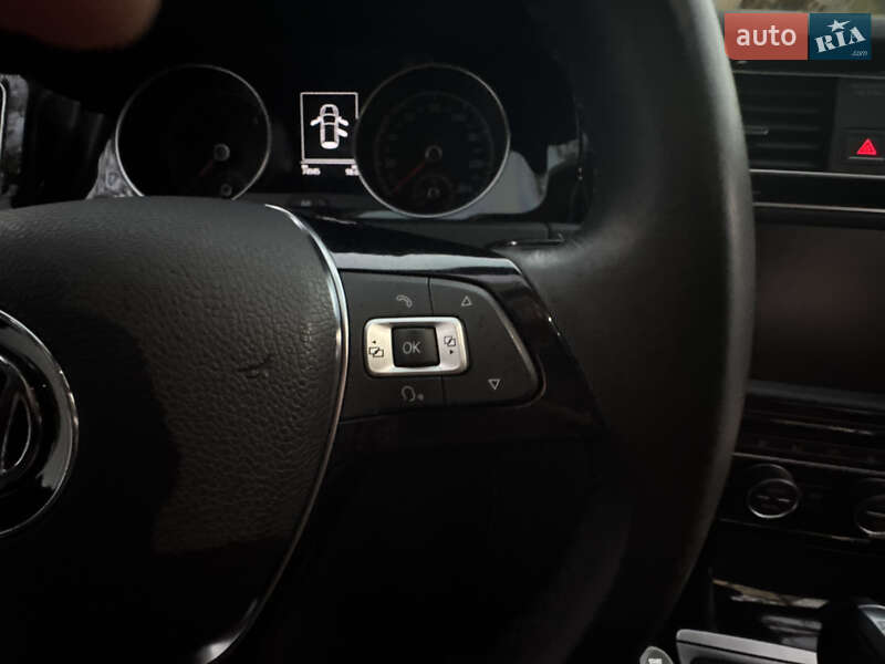 Хэтчбек Volkswagen Golf 2014 в Одессе