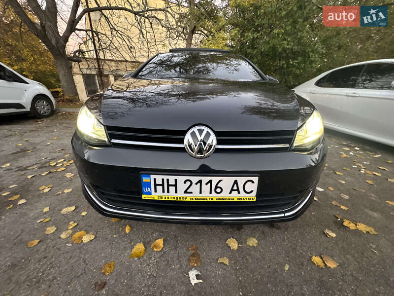 Хэтчбек Volkswagen Golf 2014 в Одессе