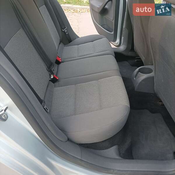 Універсал Volkswagen Golf 2009 в Житомирі