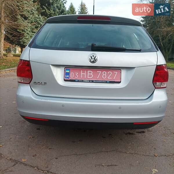 Універсал Volkswagen Golf 2009 в Житомирі