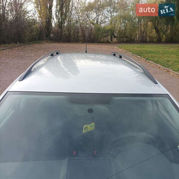 Універсал Volkswagen Golf 2009 в Житомирі