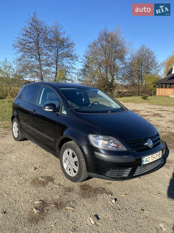 Volkswagen Golf 2005