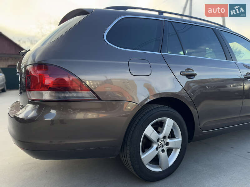 Универсал Volkswagen Golf 2012 в Бердичеве