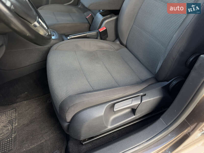 Универсал Volkswagen Golf 2012 в Бердичеве