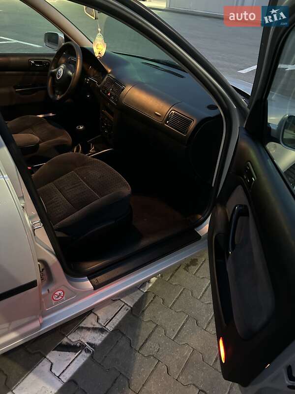 Универсал Volkswagen Golf 1999 в Житомире