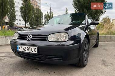 Хэтчбек Volkswagen Golf 2001 в Киеве