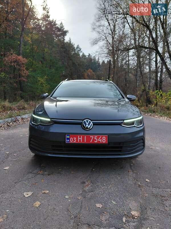 Volkswagen Golf 2021