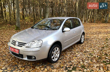 Хетчбек Volkswagen Golf 2006 в Луцьку