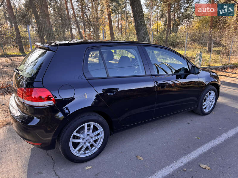 Хэтчбек Volkswagen Golf 2011 в Виннице