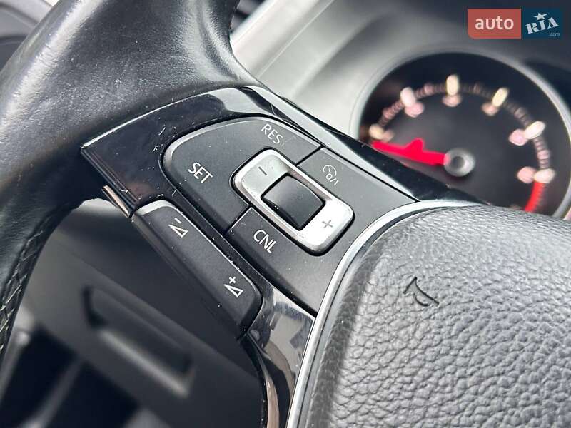 Універсал Volkswagen Golf 2015 в Одесі