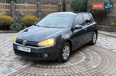 Хэтчбек Volkswagen Golf 2009 в Новояворовске