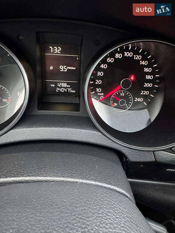 Хэтчбек Volkswagen Golf 2009 в Луцке