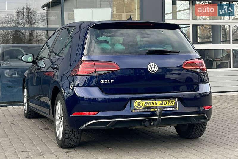 Хэтчбек Volkswagen Golf 2019 в Ивано-Франковске