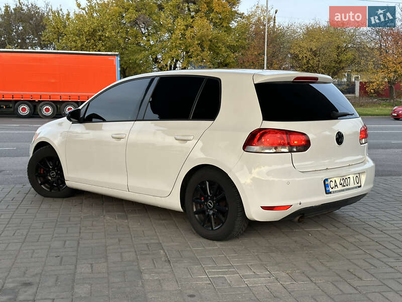 Хэтчбек Volkswagen Golf 2011 в Черкассах