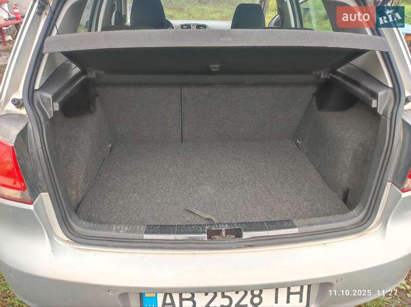 Хетчбек Volkswagen Golf 2009 в Вінниці