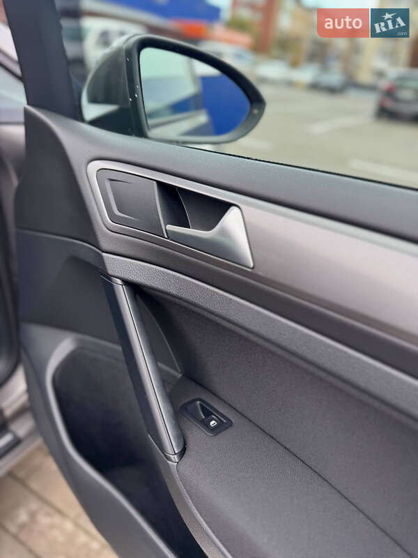 Універсал Volkswagen Golf 2013 в Калуші фото 26 Універсал Volkswagen Golf 2013 в Калуші