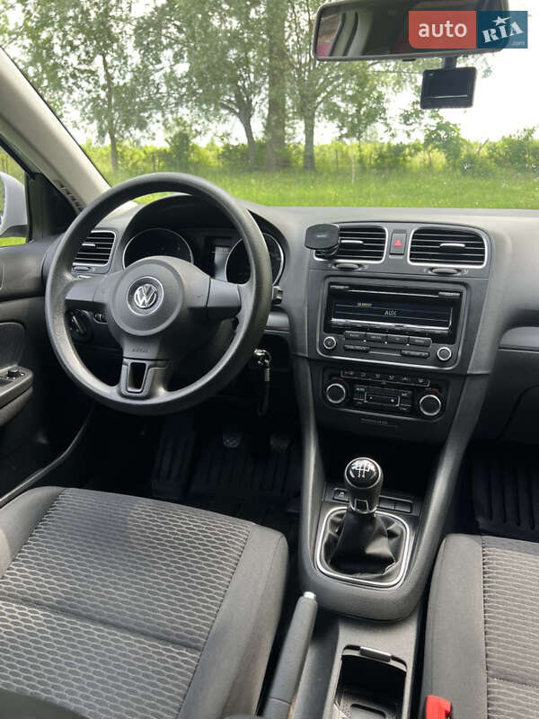 Універсал Volkswagen Golf 2013 в Львові