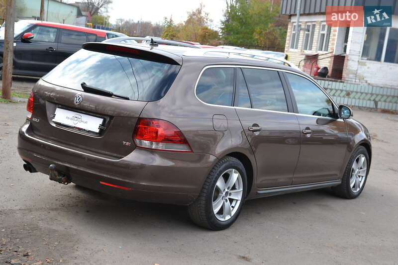 Универсал Volkswagen Golf 2012 в Луцке