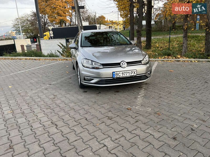 Универсал Volkswagen Golf 2017 в Львове