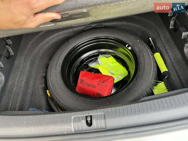 Универсал Volkswagen Golf 2017 в Львове