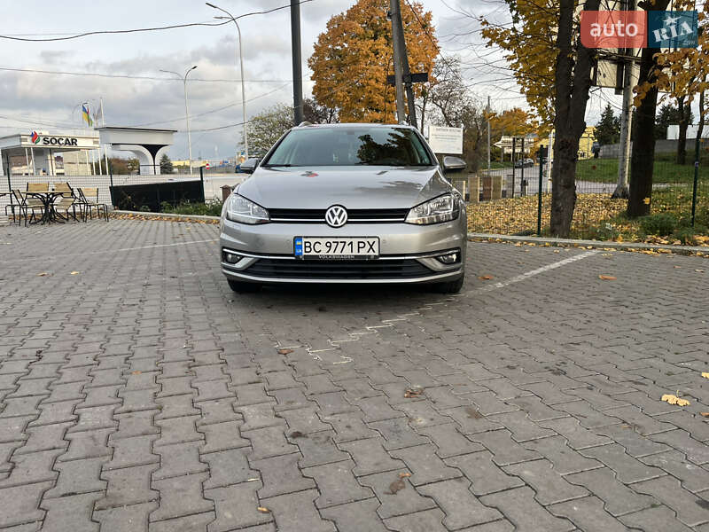 Универсал Volkswagen Golf 2017 в Львове