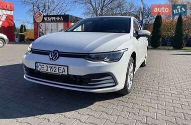 Хетчбек Volkswagen Golf 2021 в Чернівцях