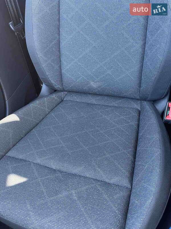 Хэтчбек Volkswagen Golf 2021 в Черновцах