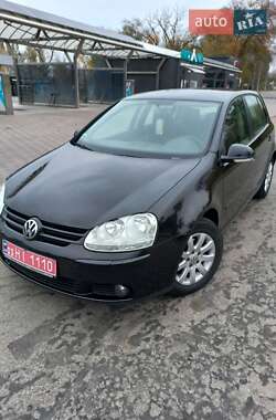 Хетчбек Volkswagen Golf 2005 в Запоріжжі