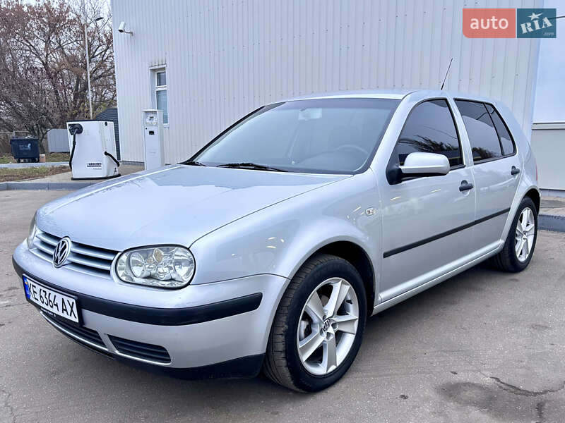 Volkswagen Golf 2002