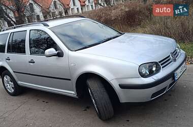 Универсал Volkswagen Golf 2003 в Гадяче