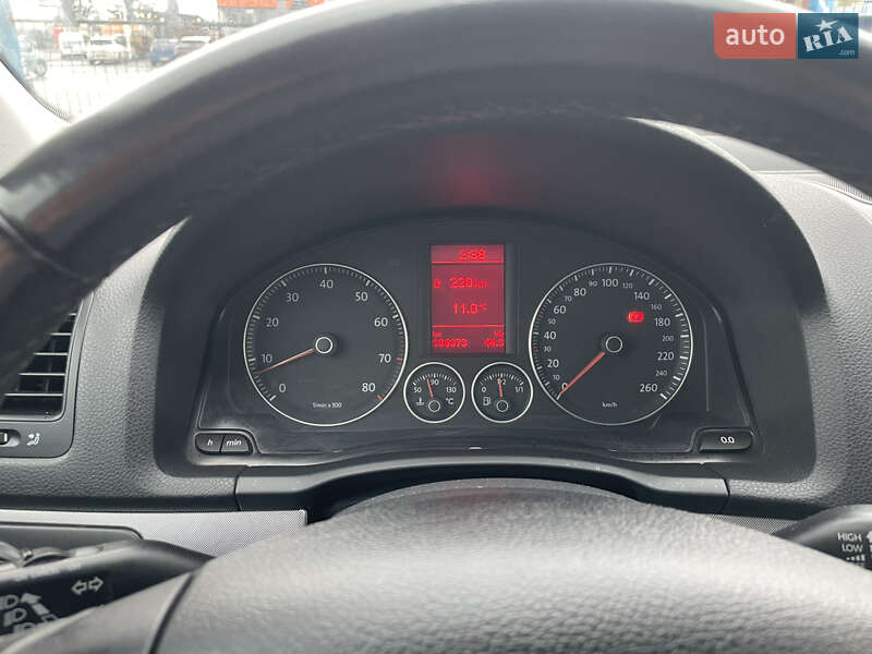 Универсал Volkswagen Golf 2009 в Виннице