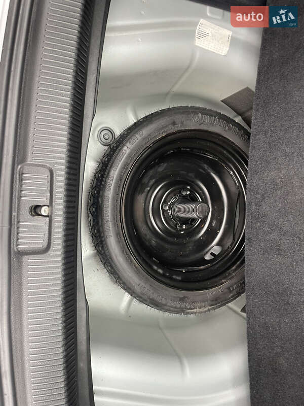 Универсал Volkswagen Golf 2009 в Виннице