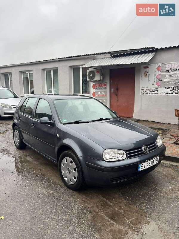 Хэтчбек Volkswagen Golf 2000 в Полтаве