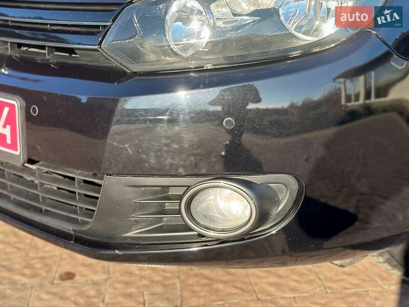 Хэтчбек Volkswagen Golf 2010 в Луцке
