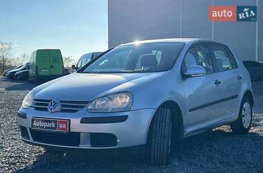 Хэтчбек Volkswagen Golf 2005 в Львове