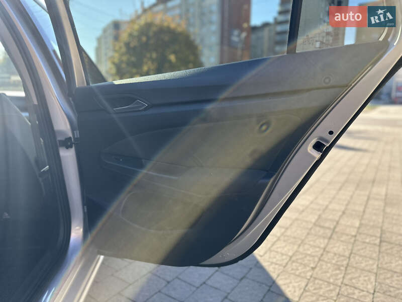 Универсал Volkswagen Golf 2021 в Калуше