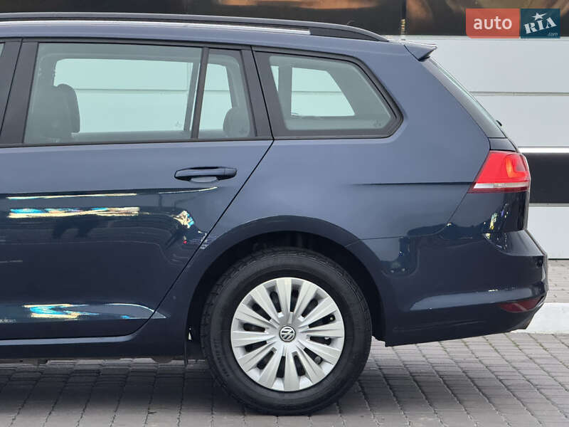 Универсал Volkswagen Golf 2013 в Киеве