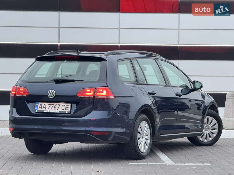 Универсал Volkswagen Golf 2013 в Киеве