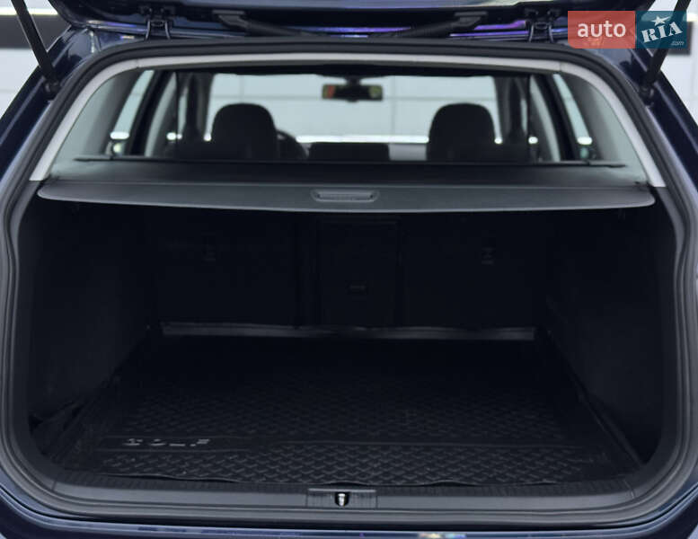 Универсал Volkswagen Golf 2013 в Киеве